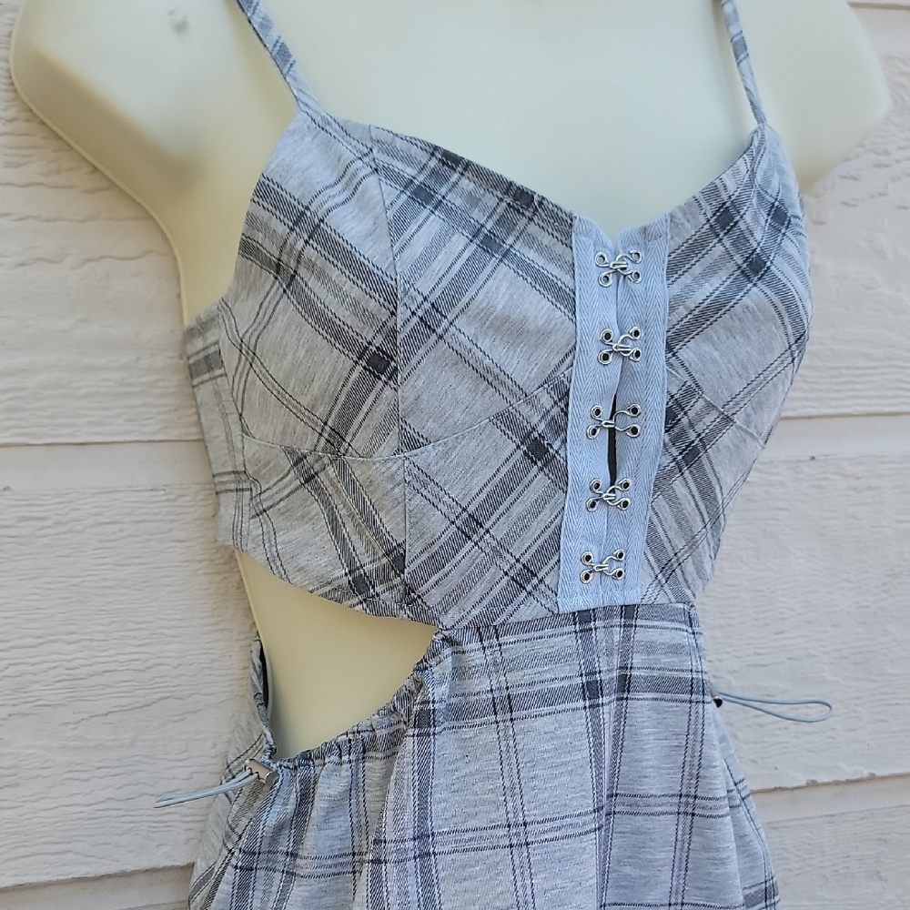 LYCHEE Chic Backless Plaid Dress Size S - Picture 7 of 11